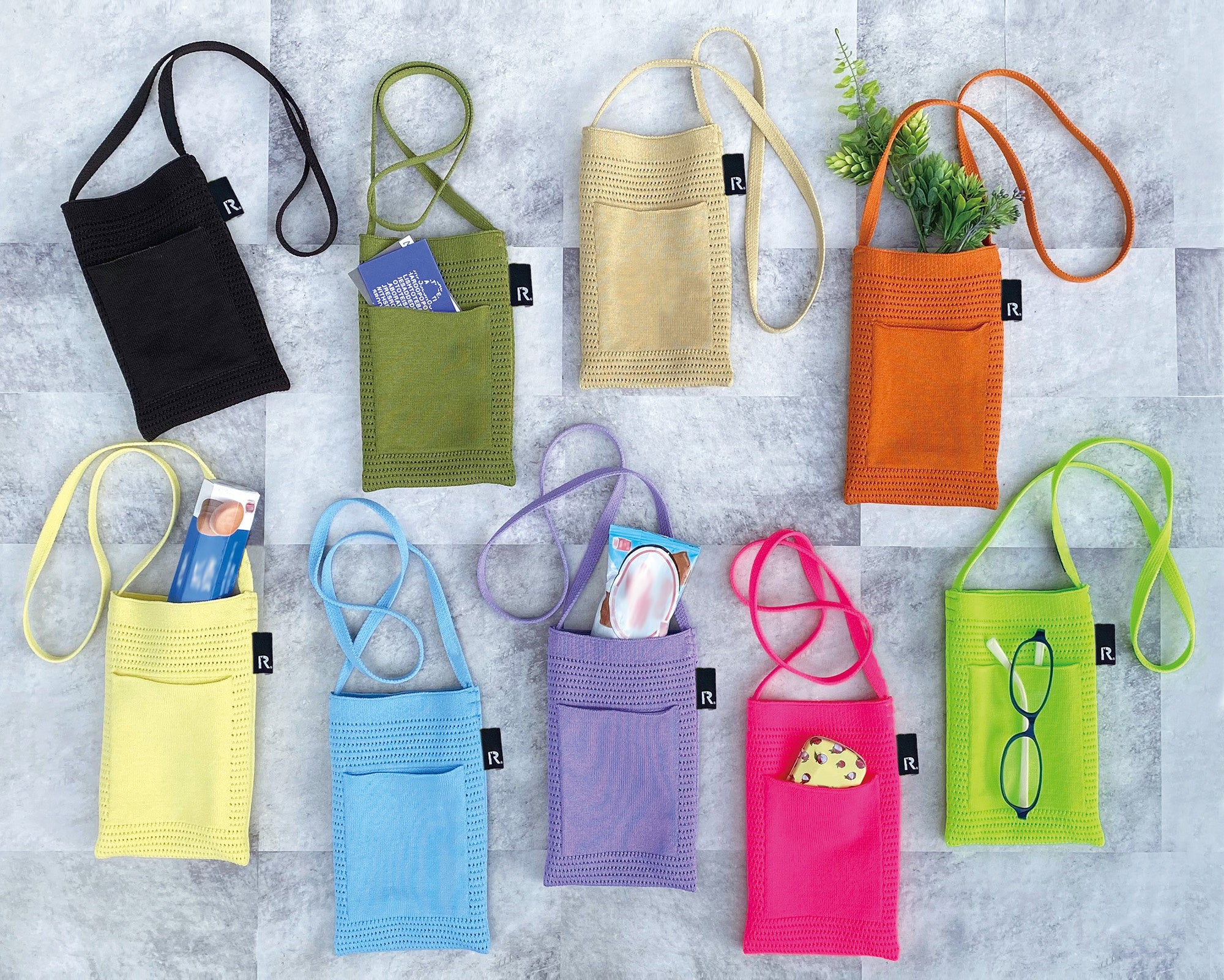 アクセサリー感覚で持てるミニショルダー「タイニールー」