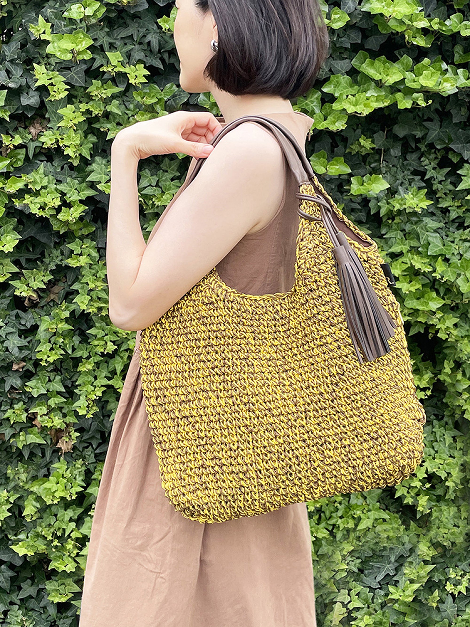 肩掛けしやすい「ラウンド」