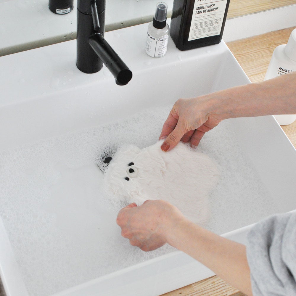 手洗いで清潔に使えます