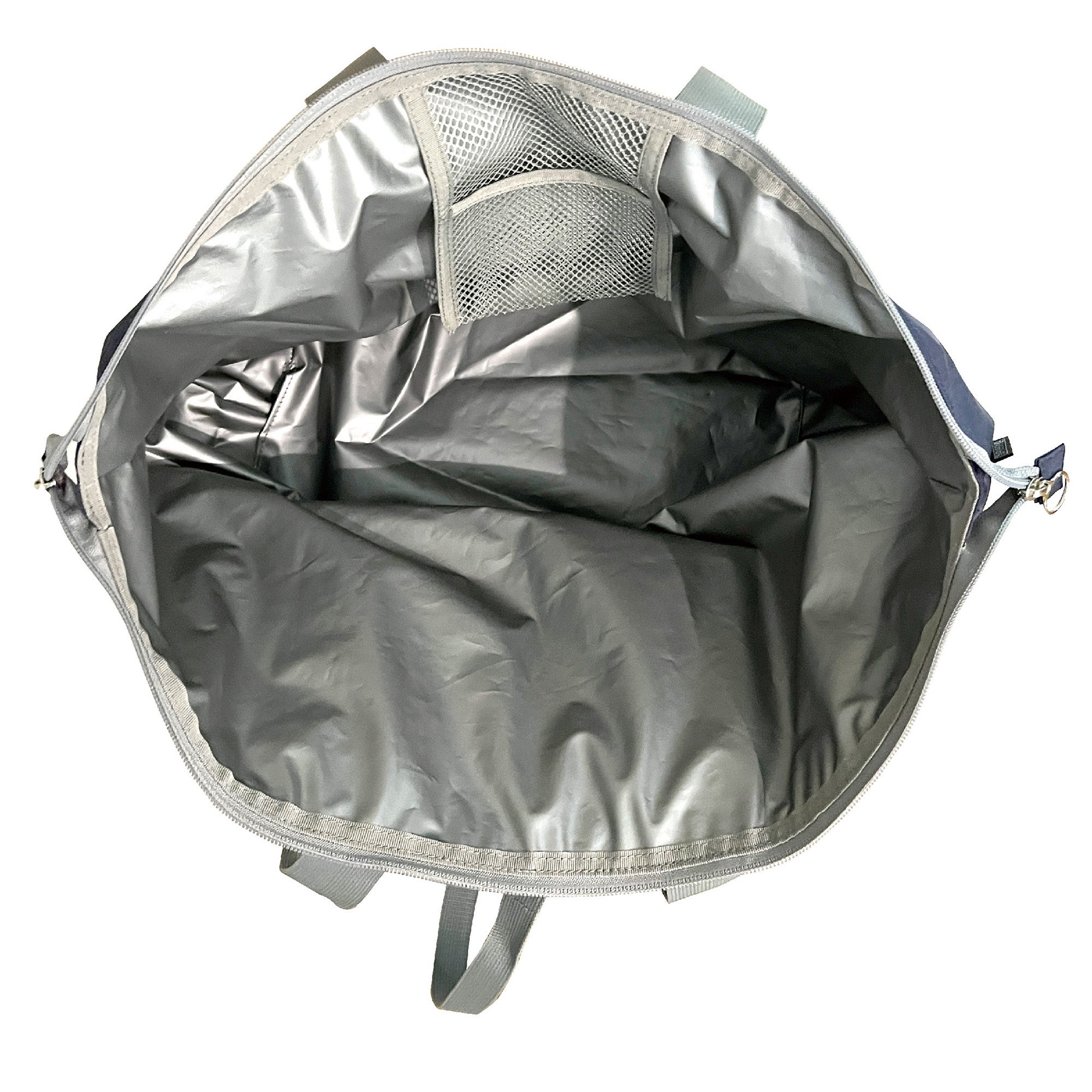 汚れをさっとふき取りやすい、EVAシートの内側