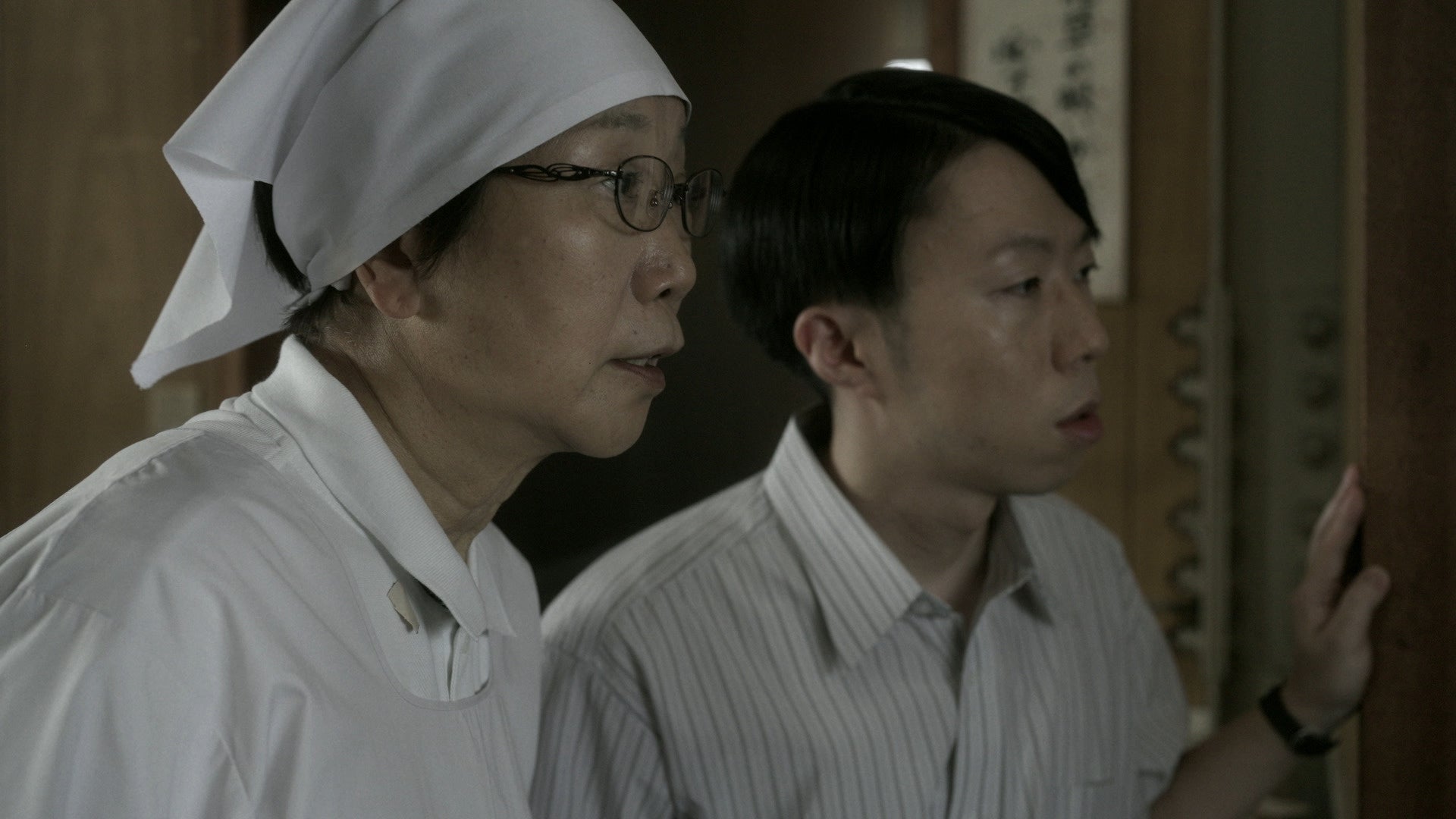 ベテラン社員役カニカマハナコさん