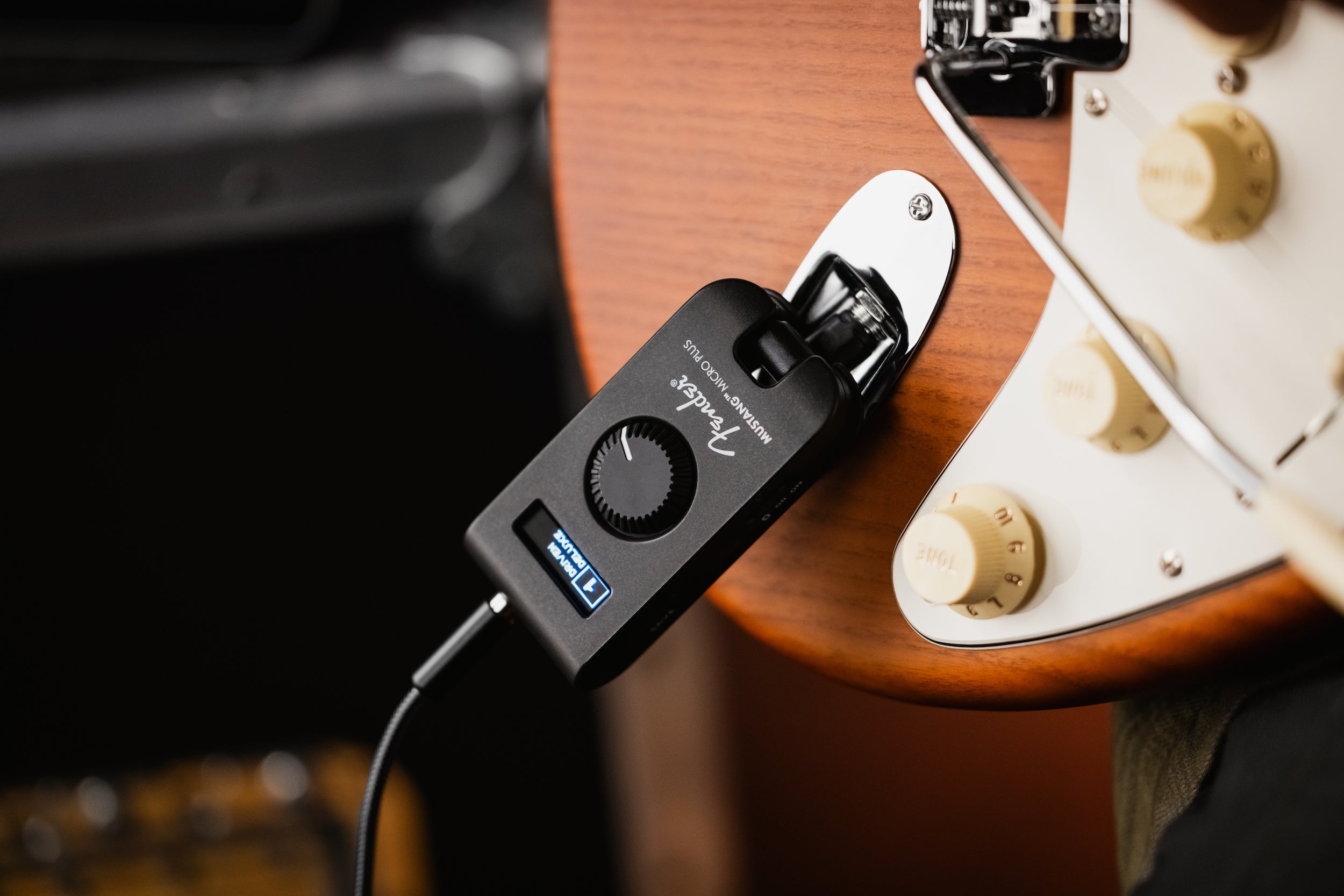 MUSTANG MICRO PLUS 新品　送料込み ヘッドホンセット】 Fender Mustang Micro Plus ヘッドホン