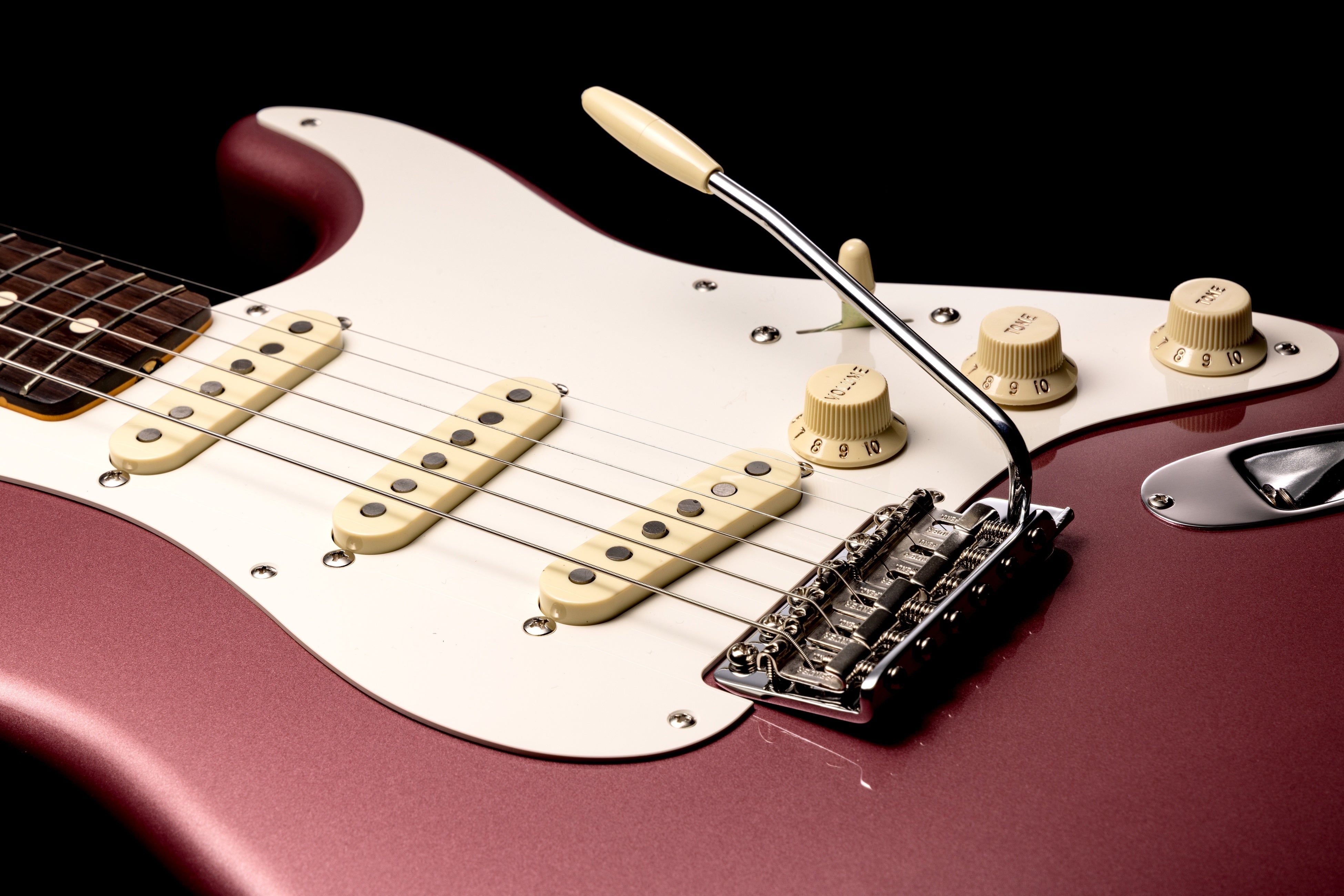 Fender Char Stratocaster Burgundy Chaモデル Char Stratocaster® Burgundy – Fender