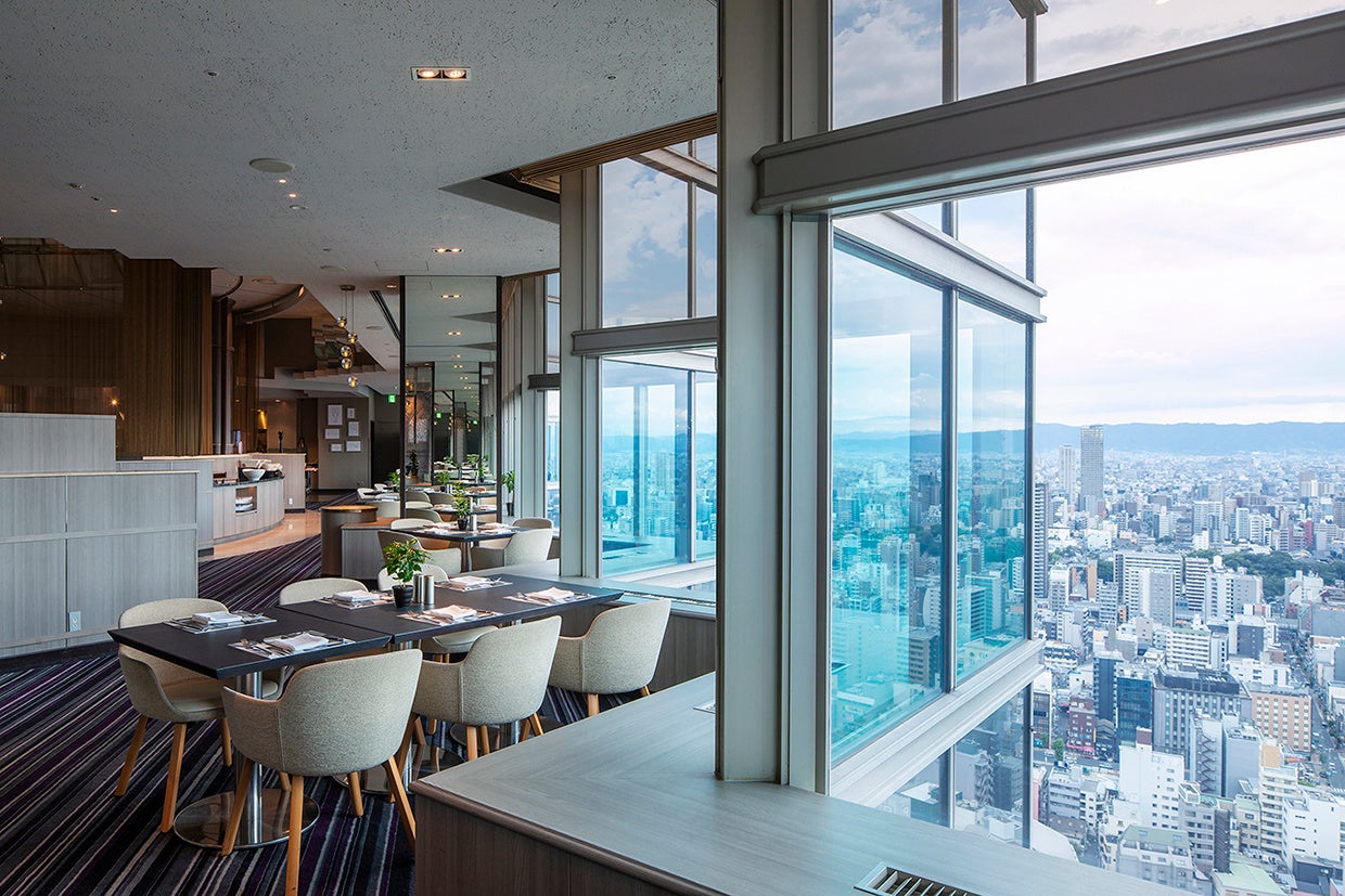 「テーブル36」内観