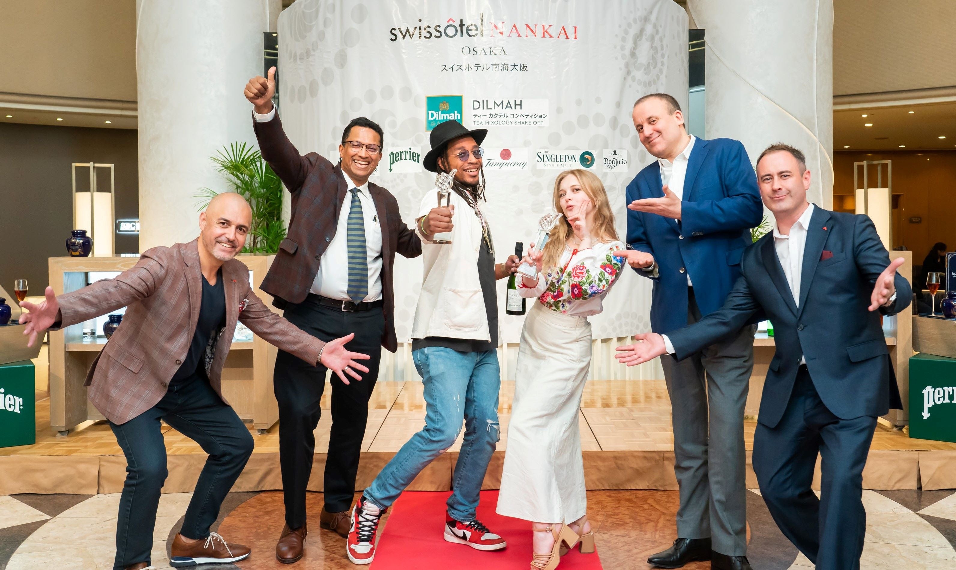 「Dilmah Tea Mixology Shake Off」 各ステージ優勝者と審査員の皆さま