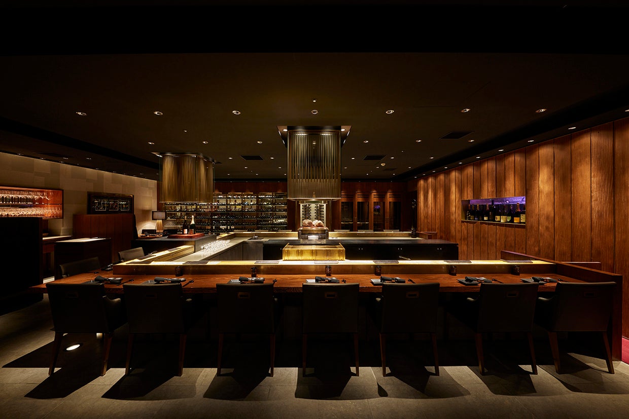 ワイン&ダイン「シュン」 内観