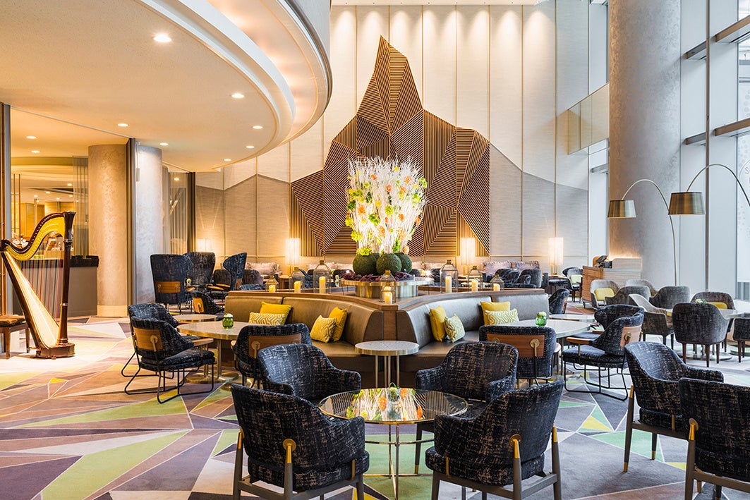 「ザ・ラウンジ」　内観