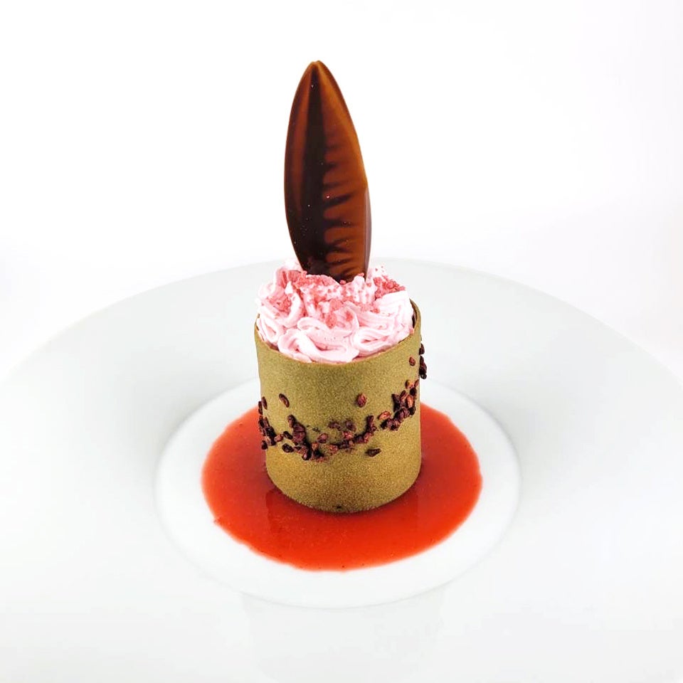 〈パティスリー アヴェカムール〉ムール・オ・プランタン