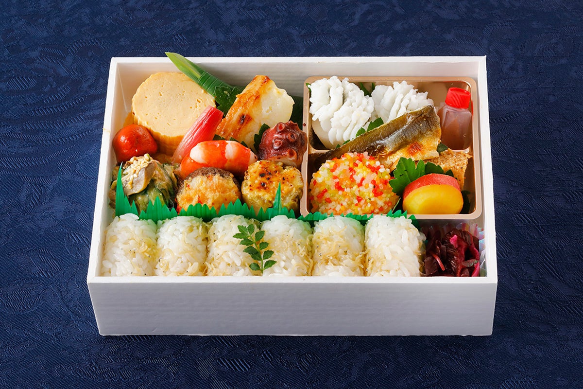 〈魚三楼〉特別弁当