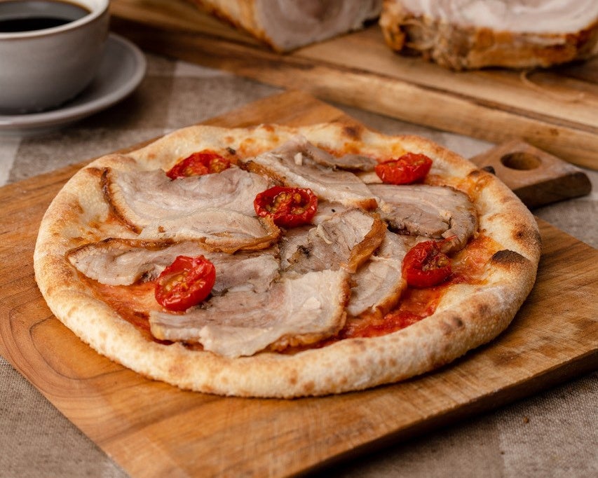 〈HOKKAIDO PIZZA giocoso〉北海道ド～ンとお肉ピザ