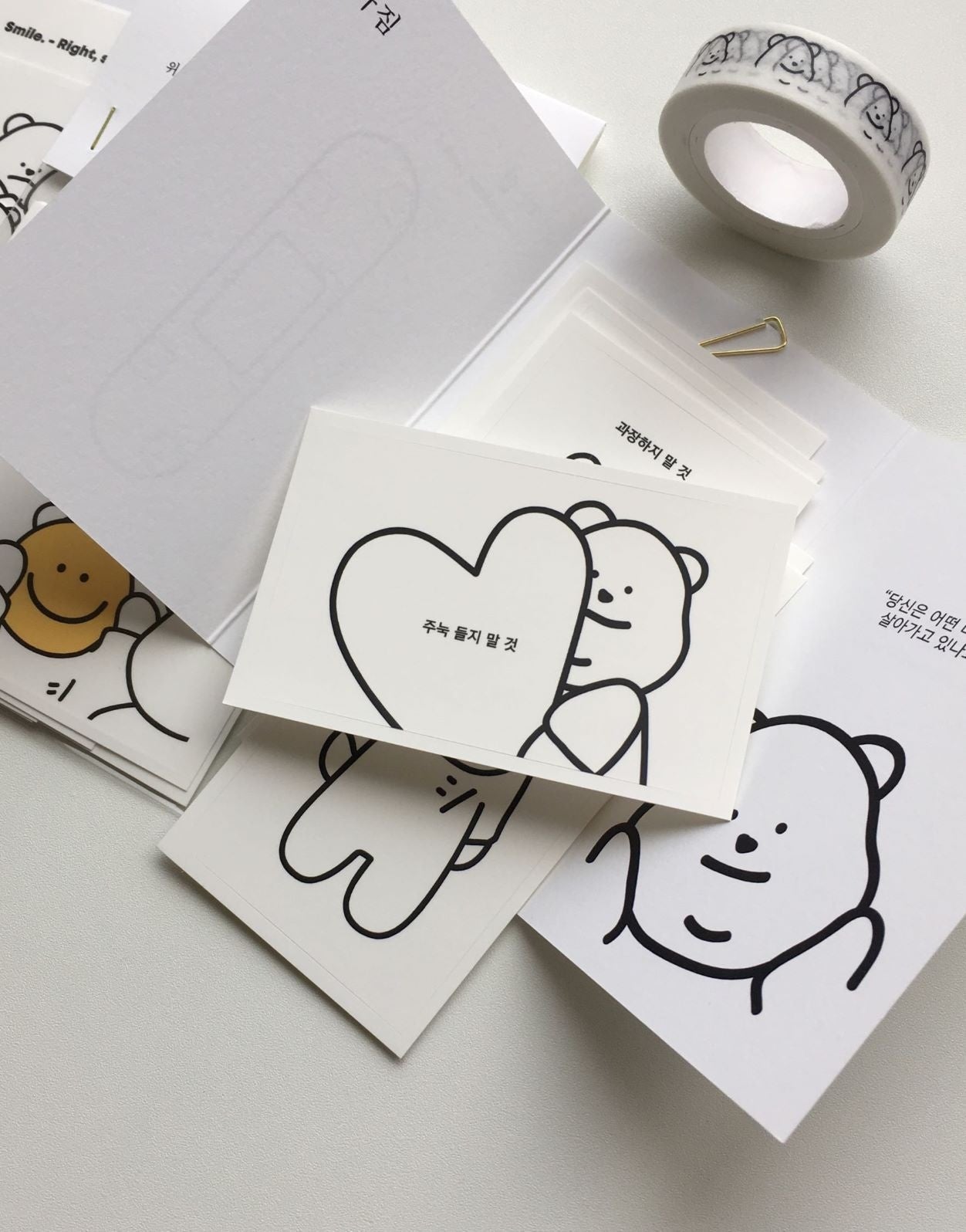 Not the same studio　ステッカー