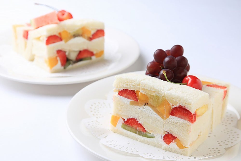 〈フルーツパーラー クリケット〉フルーツサンド