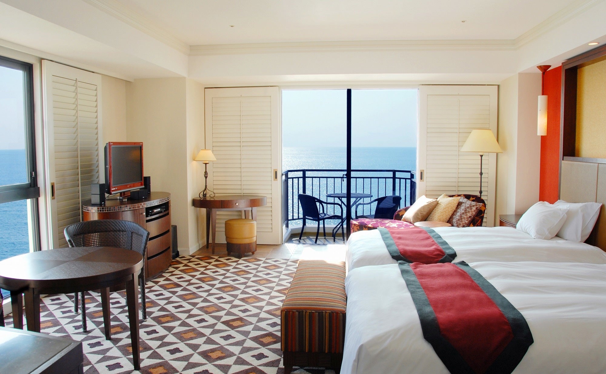 コーナーラグジュアリーツイン