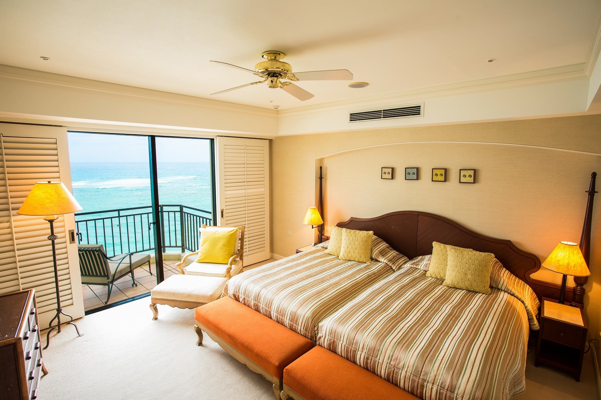 アリビラスイート（ベッドルーム）