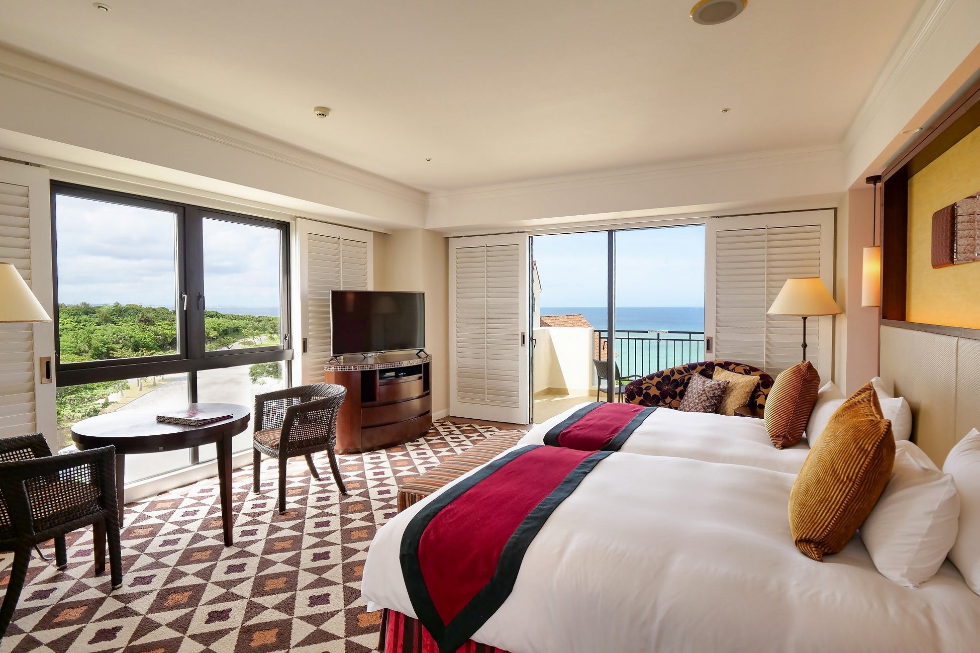 <コーナーデラックスツイン>