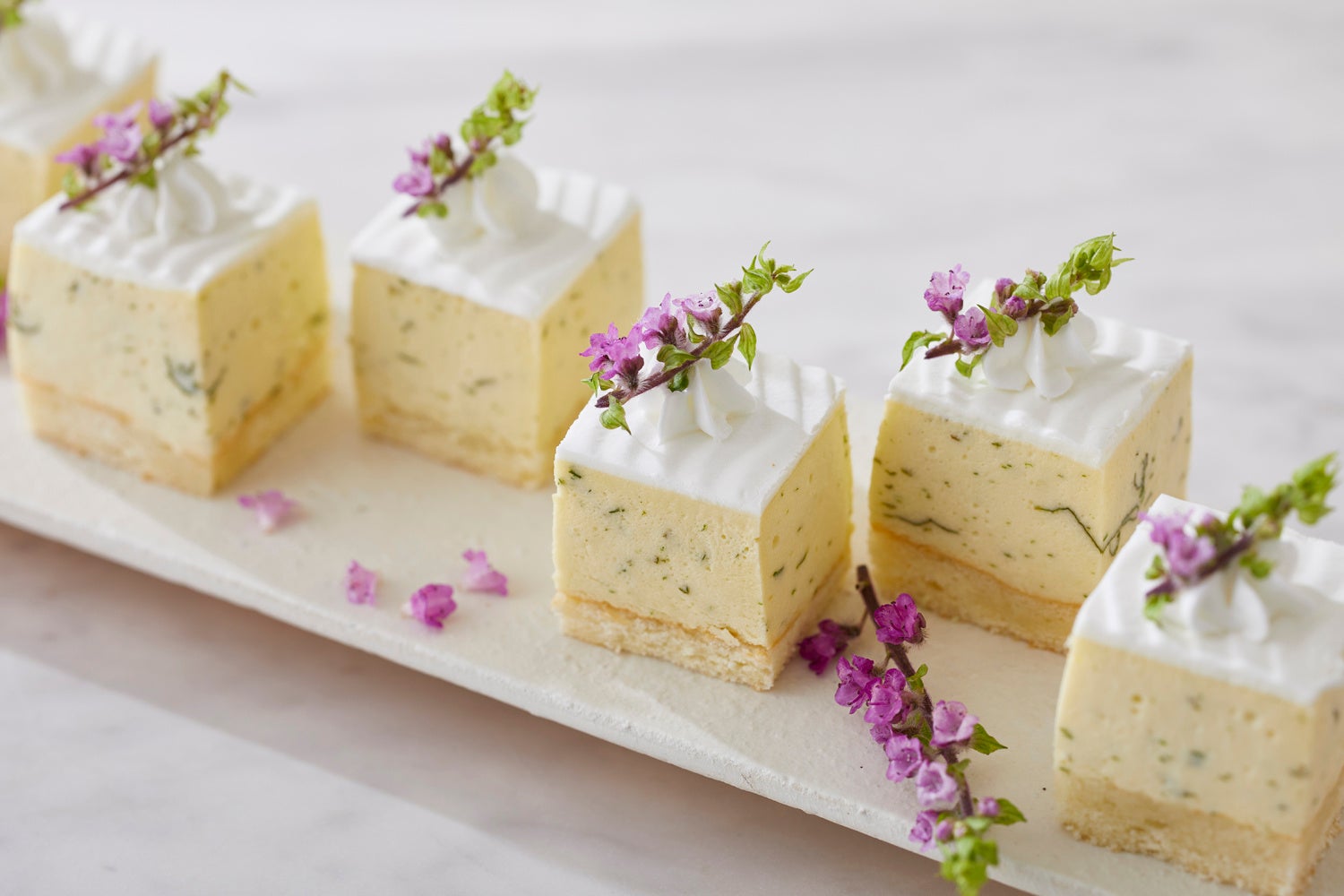 大葉のレアチーズケーキ