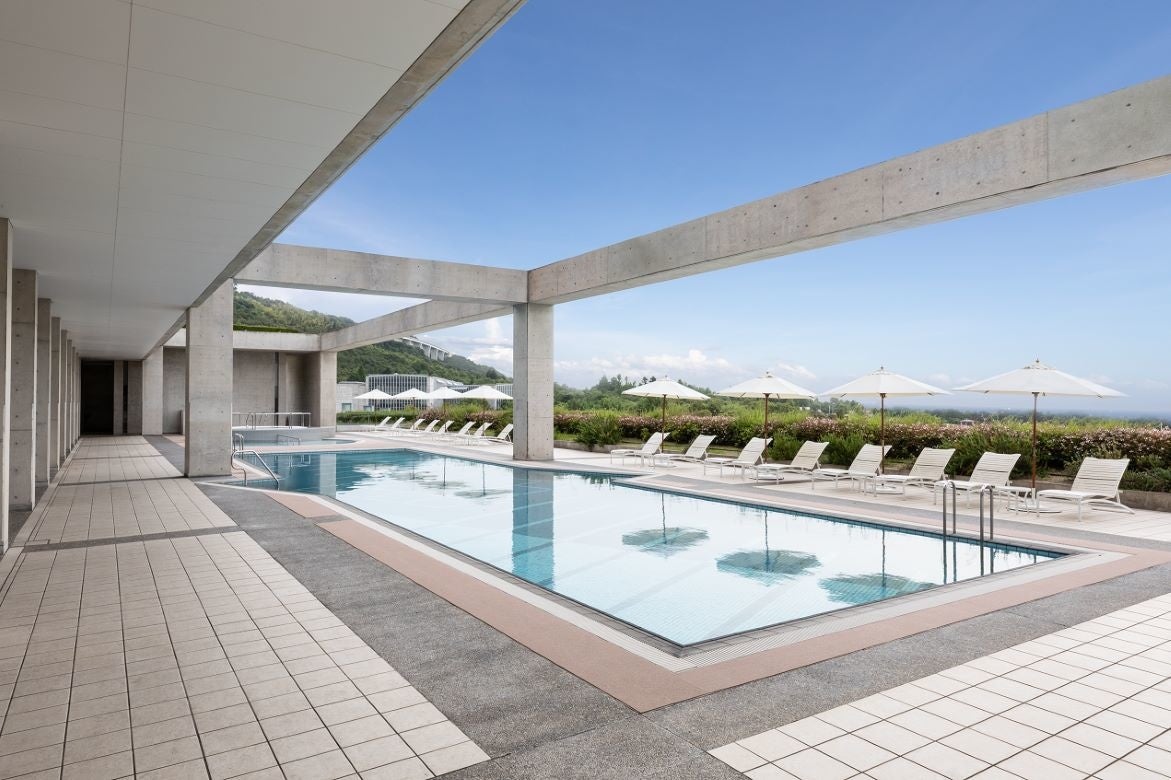 スパ＆フィットネス「リストーロ」屋外プール