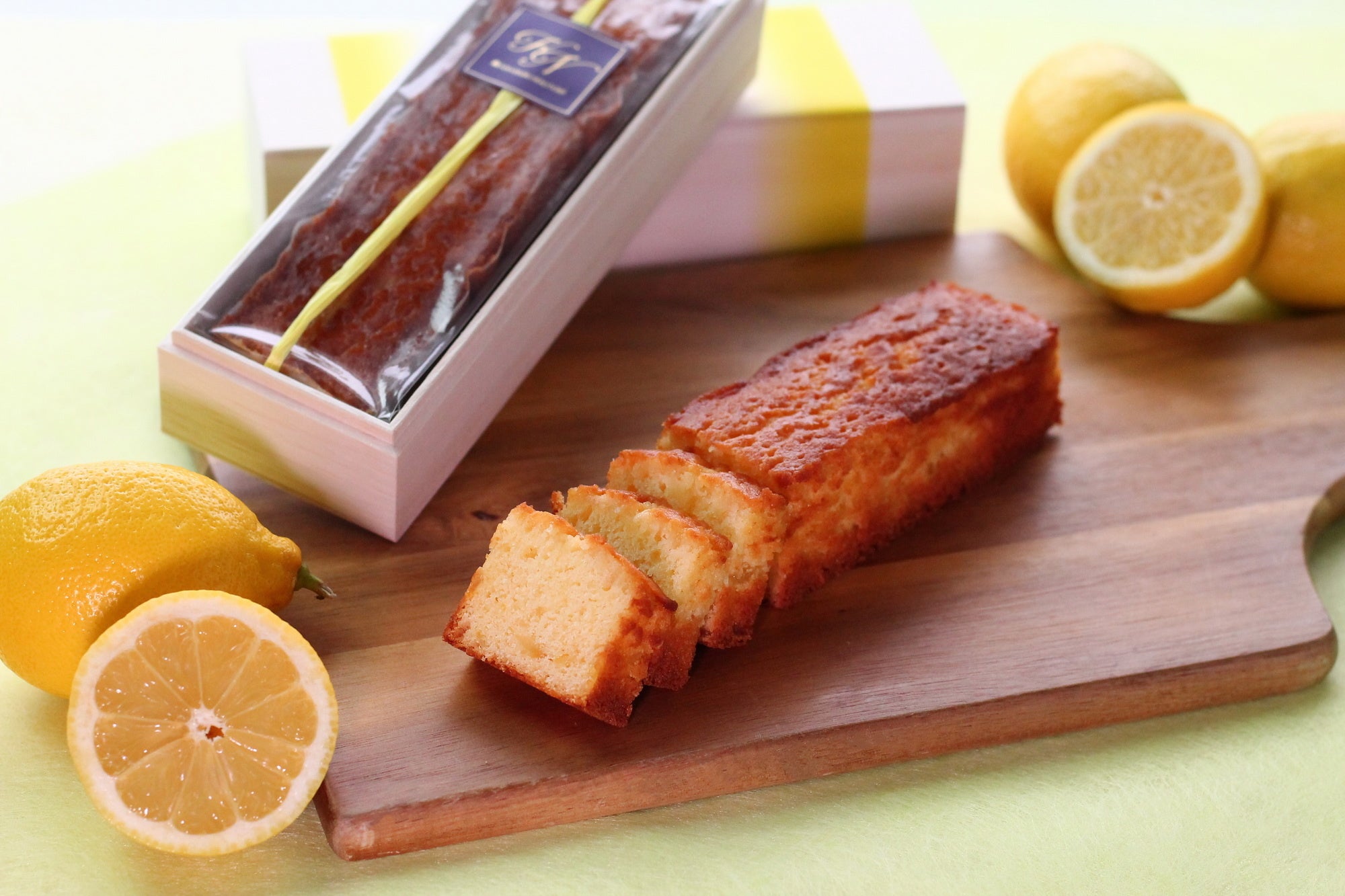 湘南潮彩レモンケーキ