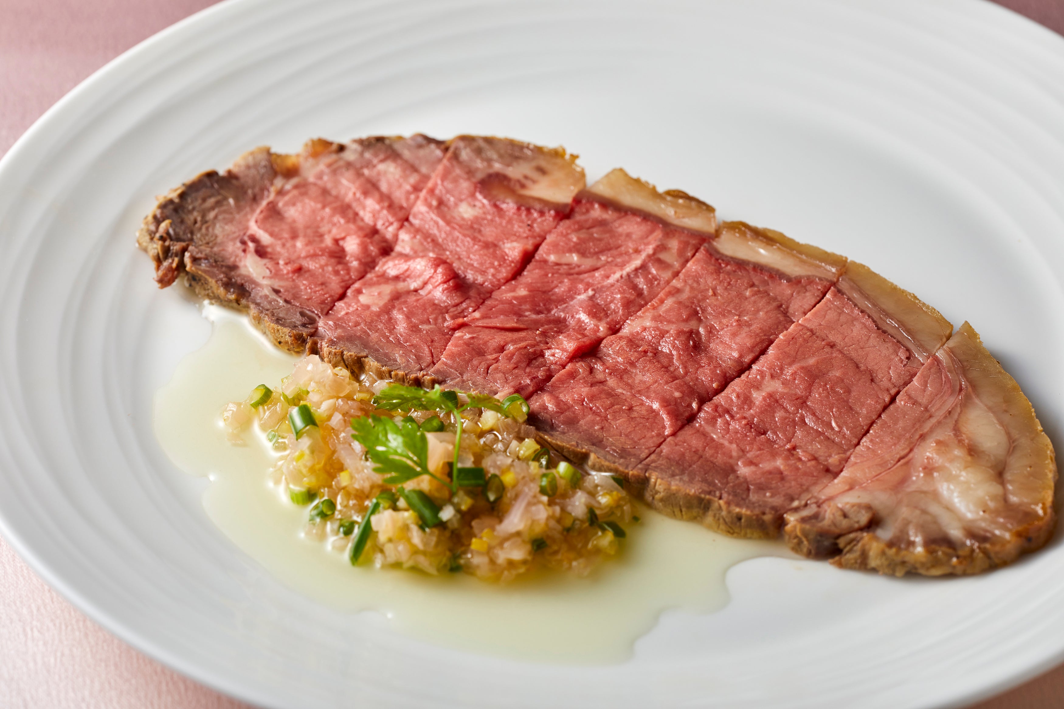 ローストビーフ　エシャロットとレモンとハーブのコンディモン