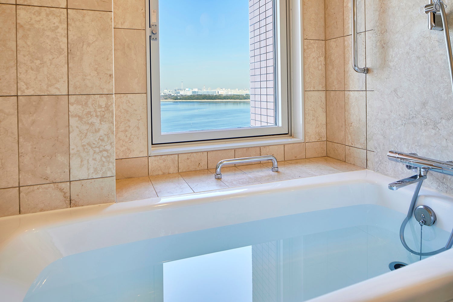 ガーデンデラックスルーム バスルーム