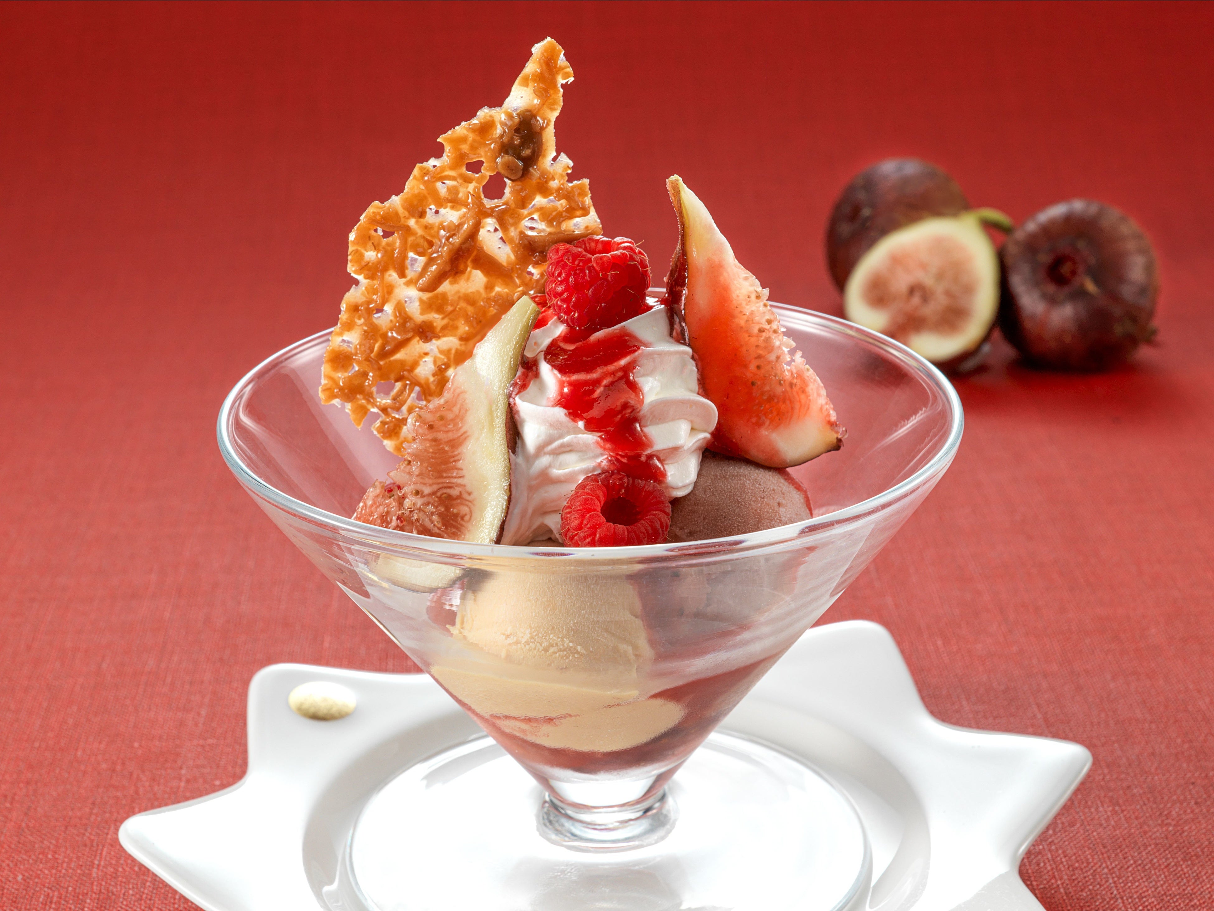 ファンダイニング「コッコラーレ」スペシャリテ・鉄板焼　デザートご提供イメージ