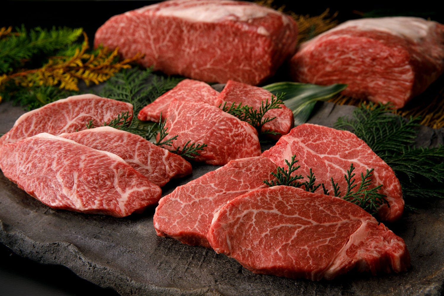 博多和牛のステーキ（写真提供：福岡県）