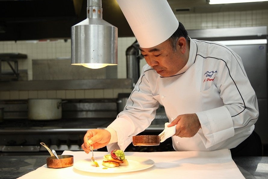 洋食料理長：古堅 憲正（ふるげん のりまさ）