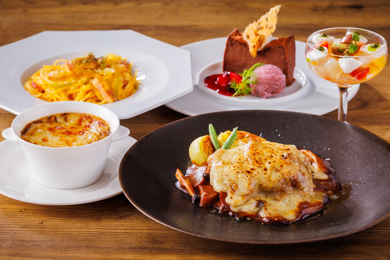 プリフィックスランチセットイメージ（写真の組み合わせで5,900円）