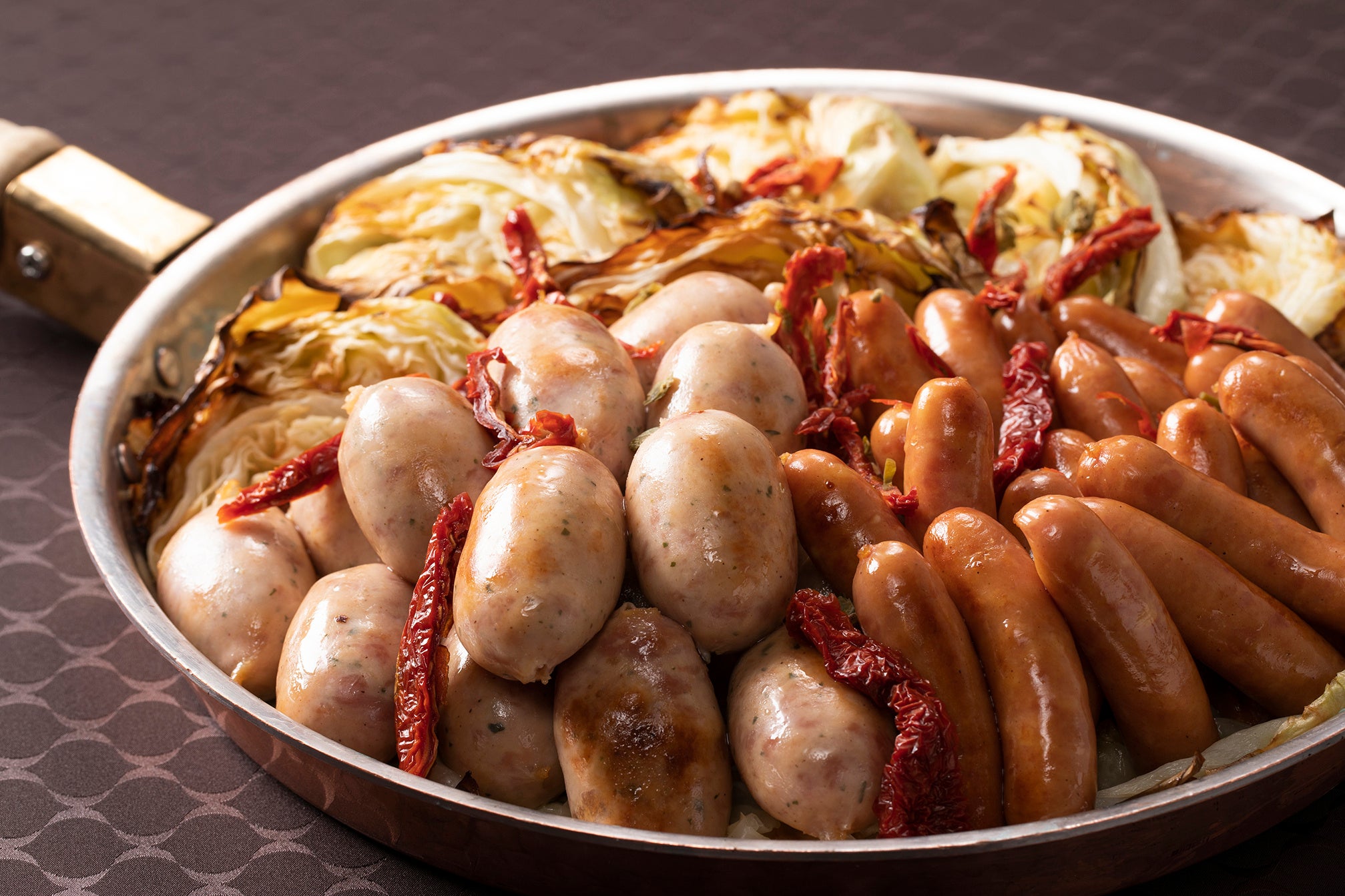 ローストキャベツとソーセージの マスタードソース