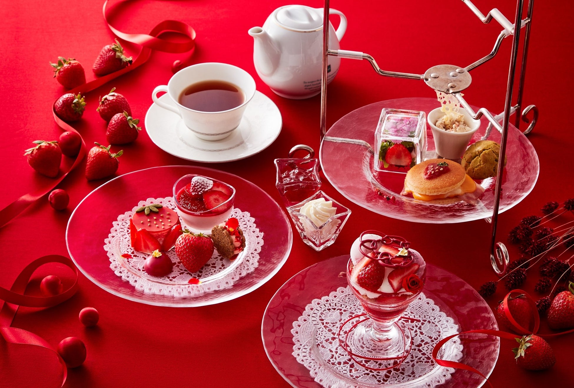 「苺アフタヌーンティーセット」イメージ