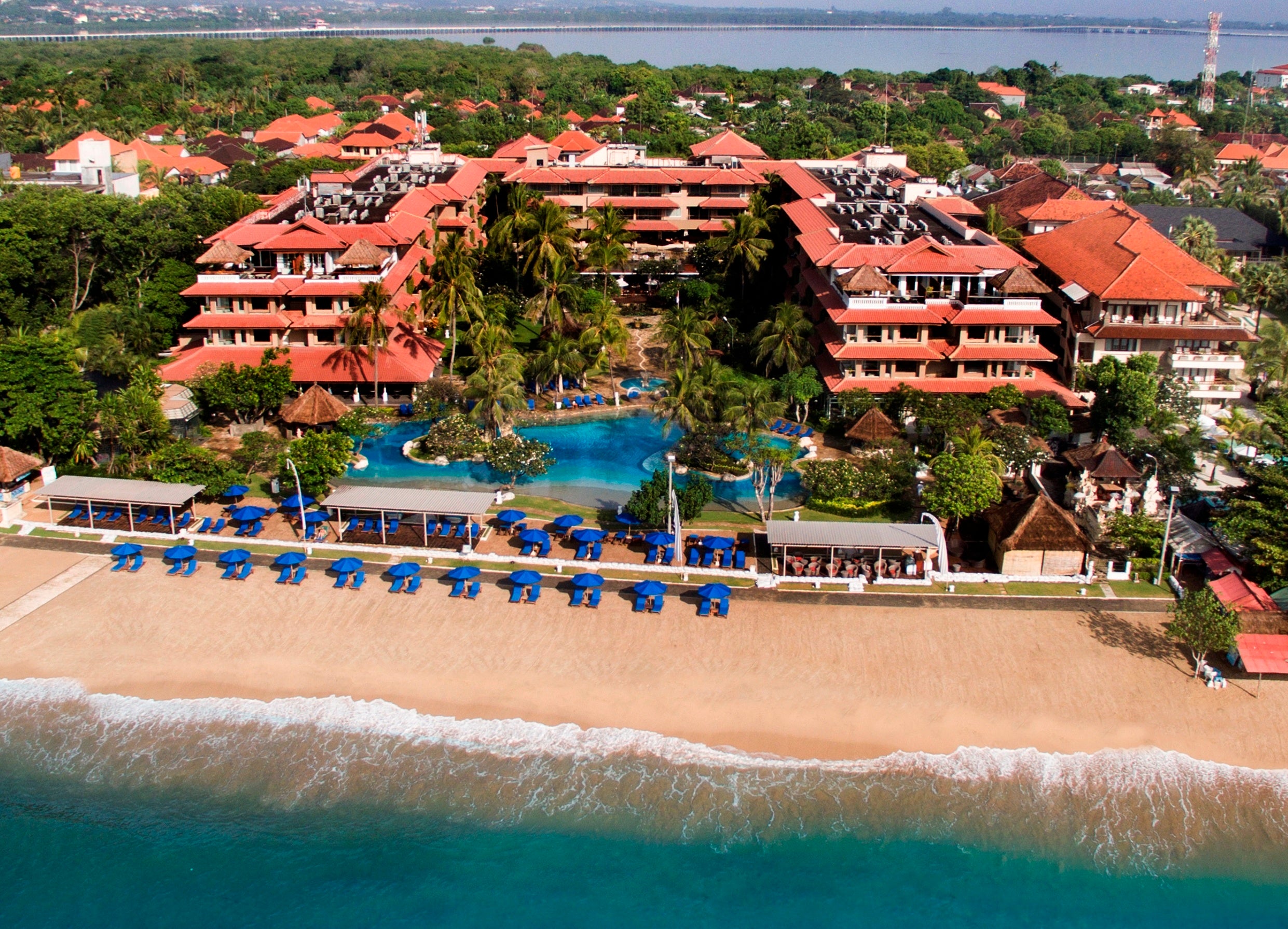 ホテル・ニッコー・バリ ベノアビーチ外観