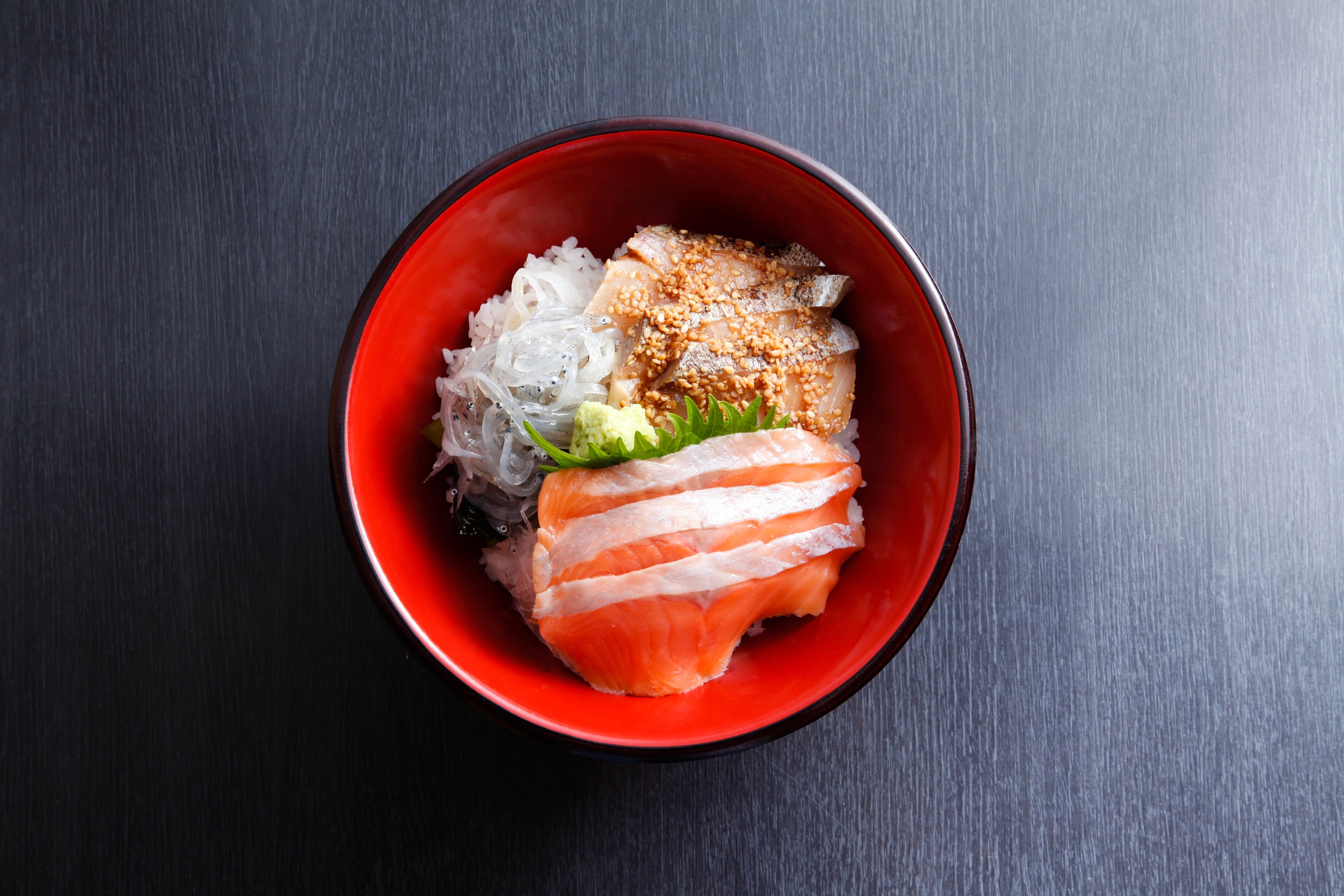 淡路島の生しらす、淡路島サクラマスと淡路産サワラを堪能できる「淡路島三食膳」