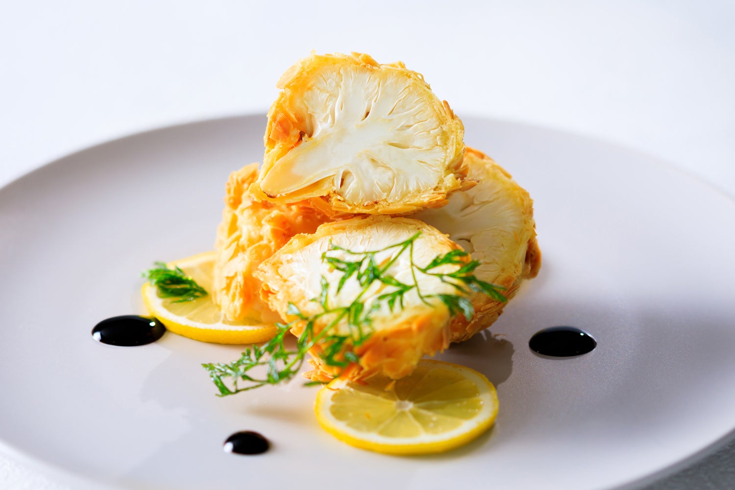 カリフラワーとアーモンドのフリッテッレ