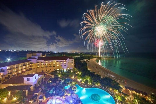 【ホテル日航アリビラ】客室バルコニーから花火を楽しめる宿泊プランを7~8月に販売 【ホテル日航アリビラ】客室バルコニーから花火を楽しめる宿泊プランを7~8月に販売