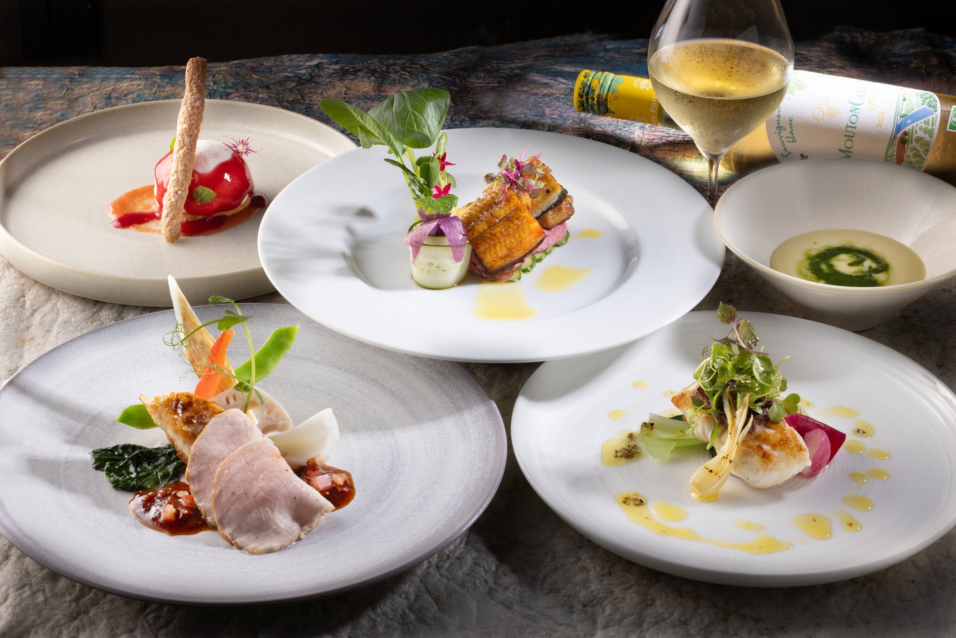 【ホテルメトロポリタン】メザニンラウンジ「すずかけ」マロンとチョコレートが織りなす至福のひととき「Seasonal Parfait」