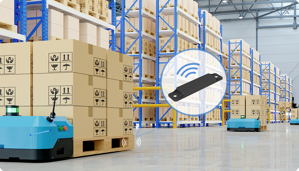 耐衝撃性能が求められる倉庫や物流現場でのパレットへの利用に