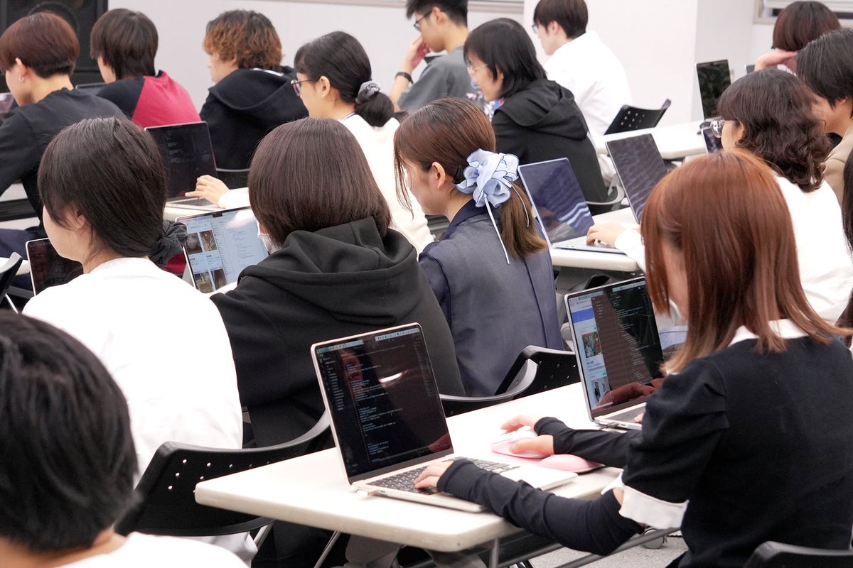 神戸電子専門学校がエックスサーバーと産学連携 学生が実際のサーバー環境で「創って、公開する」までを経験