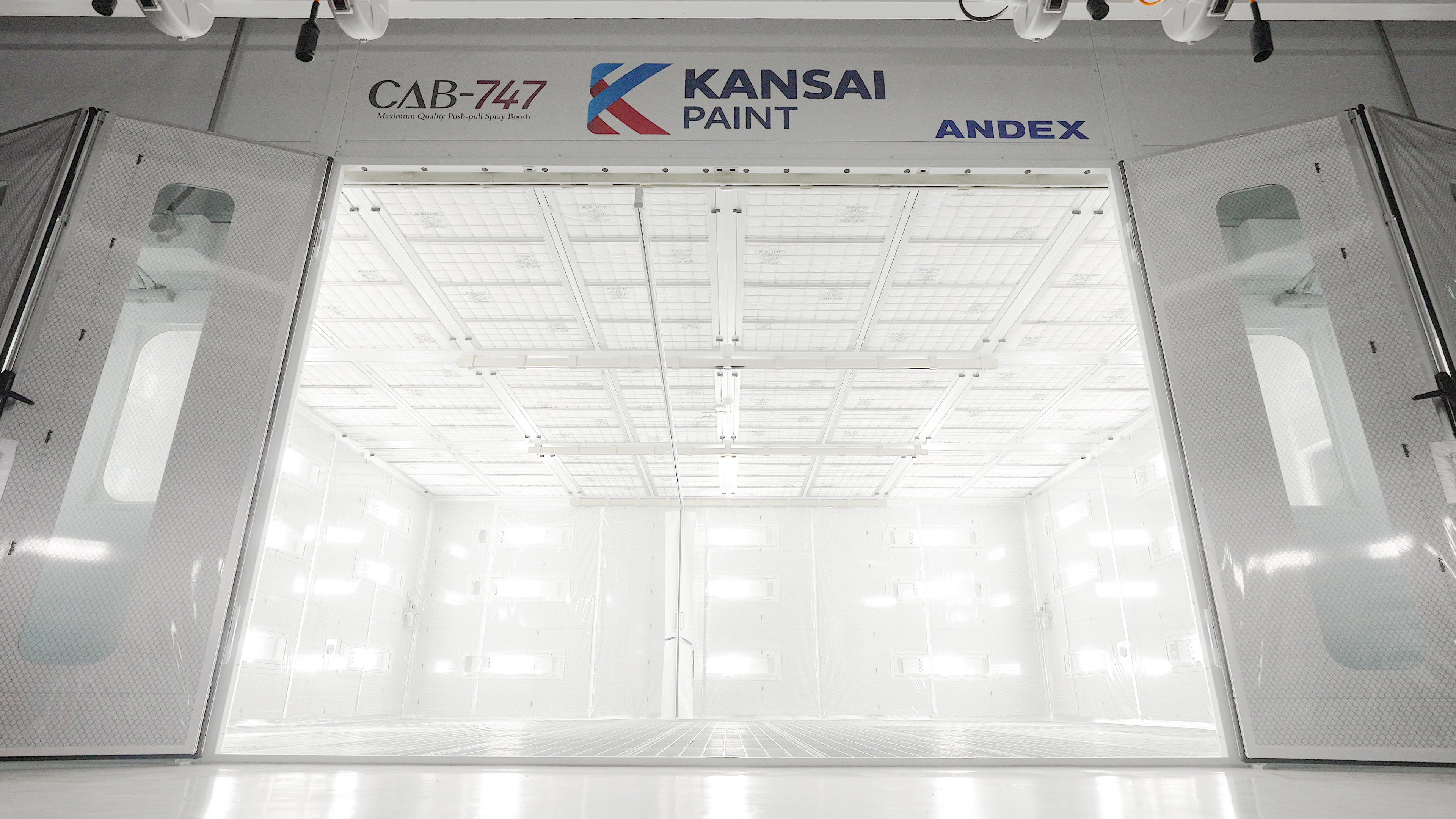 新規大型ブース（入口）