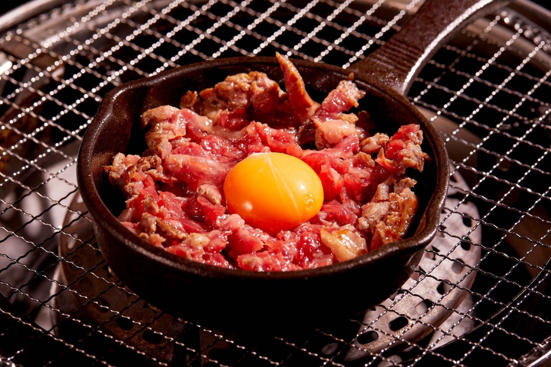 純生焼きユッケ