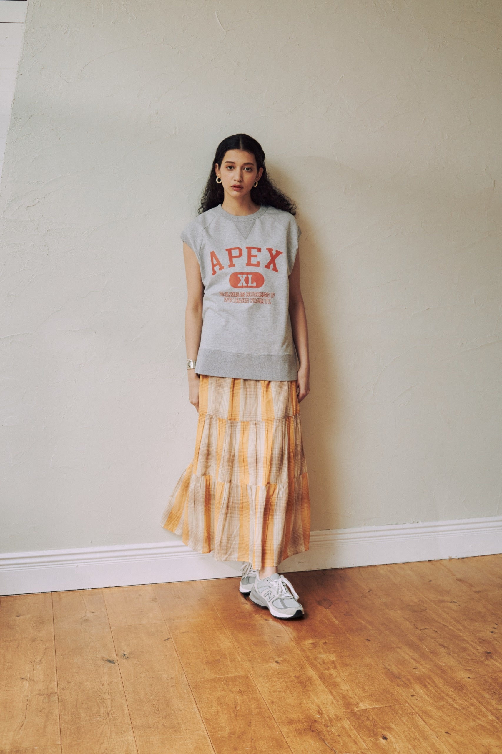 APEXミニ裏毛ノースリーブTシャツ　4,994円