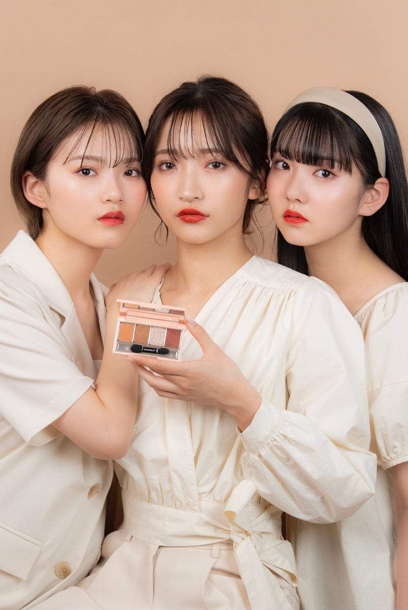 9人組ガールズ・パフォーマンスグループ「Girls²」プロデュース