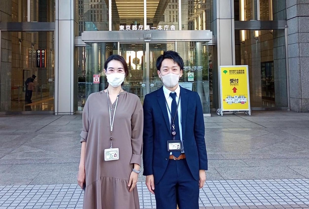 東京都デジタルサービス局デジタルサービス推進部 デジタルサービス推進課 左 下家様・右 金地様