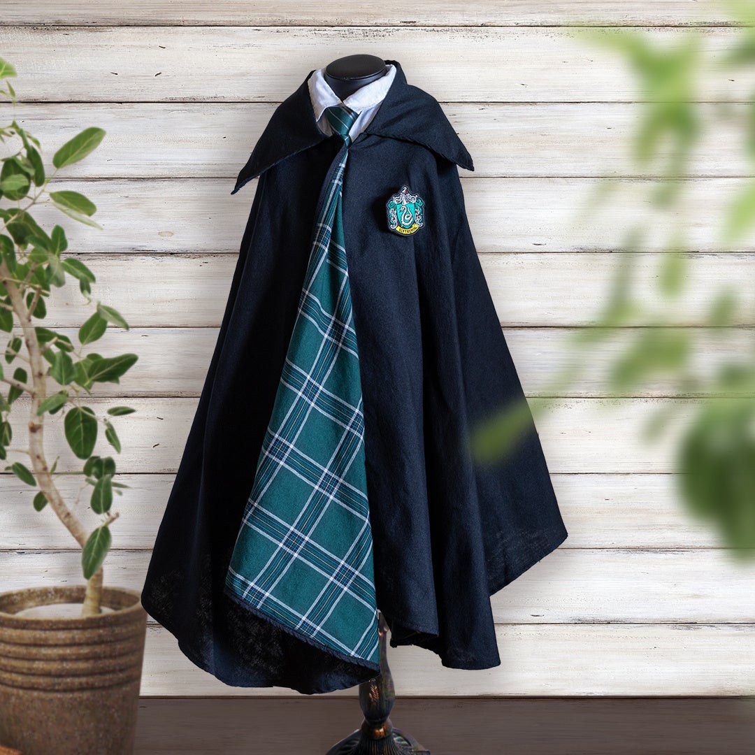 ハリー・ポッター　マホウドコロ限定　スリザリン寮生ケープ➕ネクタイ　２点セット 魔法ワールド（Wizarding World）」のオフィシャル商品が揃う