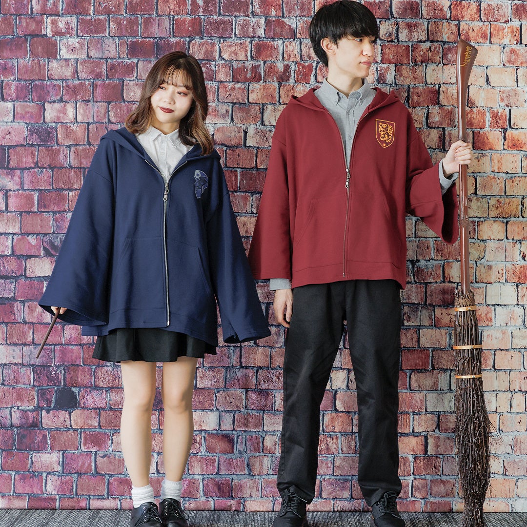ハリー ポッター マホウドコロ が期間限定で12月9日 金 より阪急西宮ガーデンズにオープン 開催に合わせ 作中に登場するクィディッチローブをイメージしたパーカーを発売 ベネリック株式会社のプレスリリース ハリー ポッター マホウドコロ が期間限定で12月9日 金 より阪急西宮ガーデンズにオープン 開催に合わせ 作中に登場するクィディッチローブをイメージしたパーカーを発売 ベネリック株式会社のプレスリリース