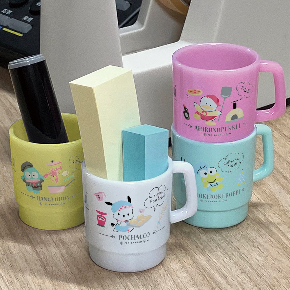 スタッキングも可能で小物入れとしても