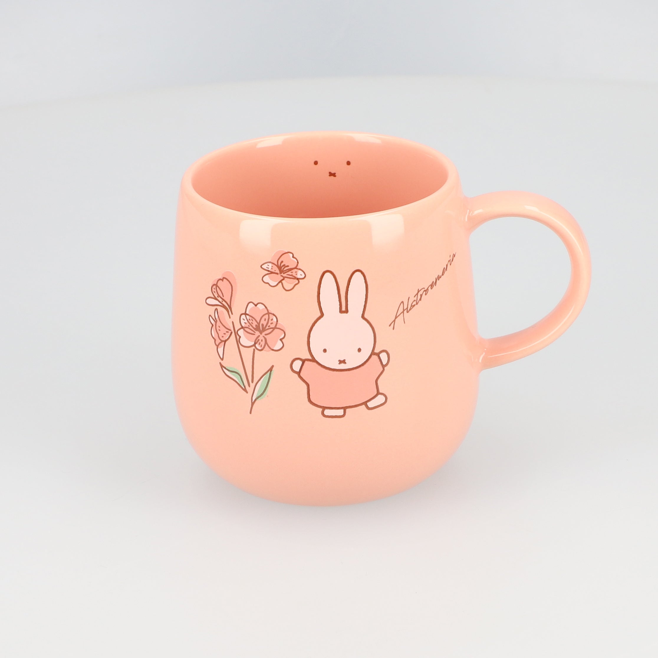 8月発売！ミッフィーのお花屋さん「フラワーミッフィー」の人気