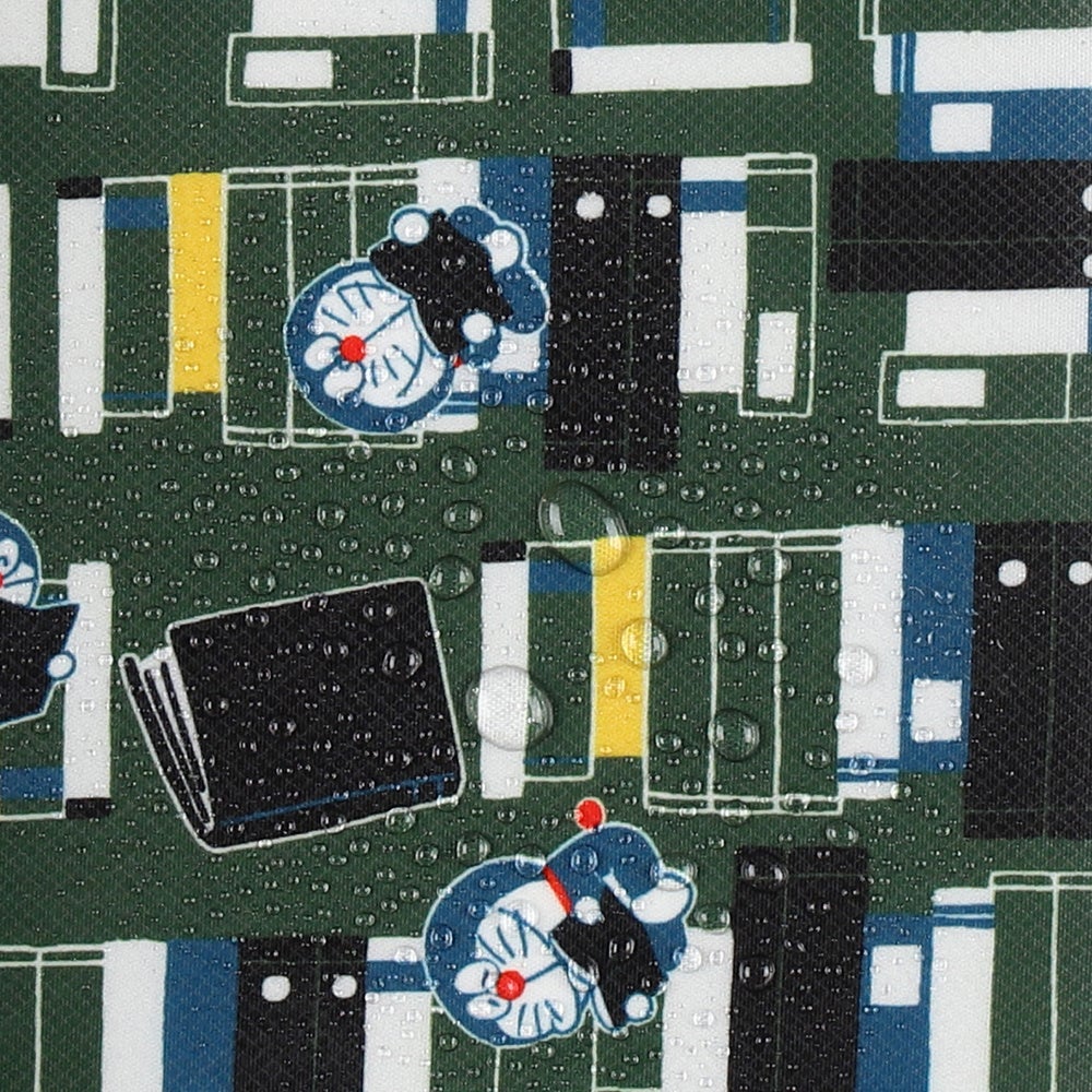 生地は共通で、汚れや水濡れに強い PVCコーティングが施されている