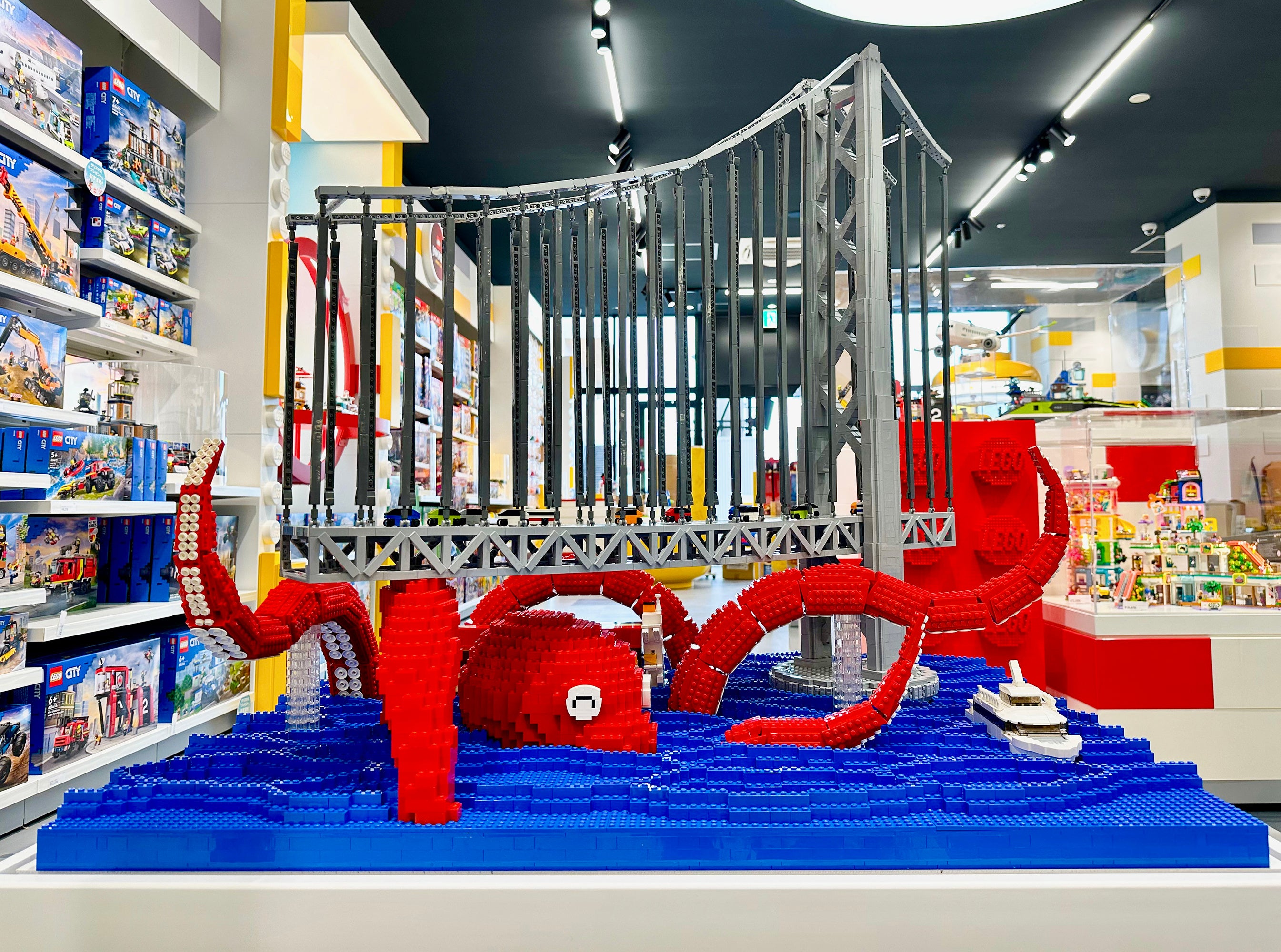 「明石海峡大橋とタコ」