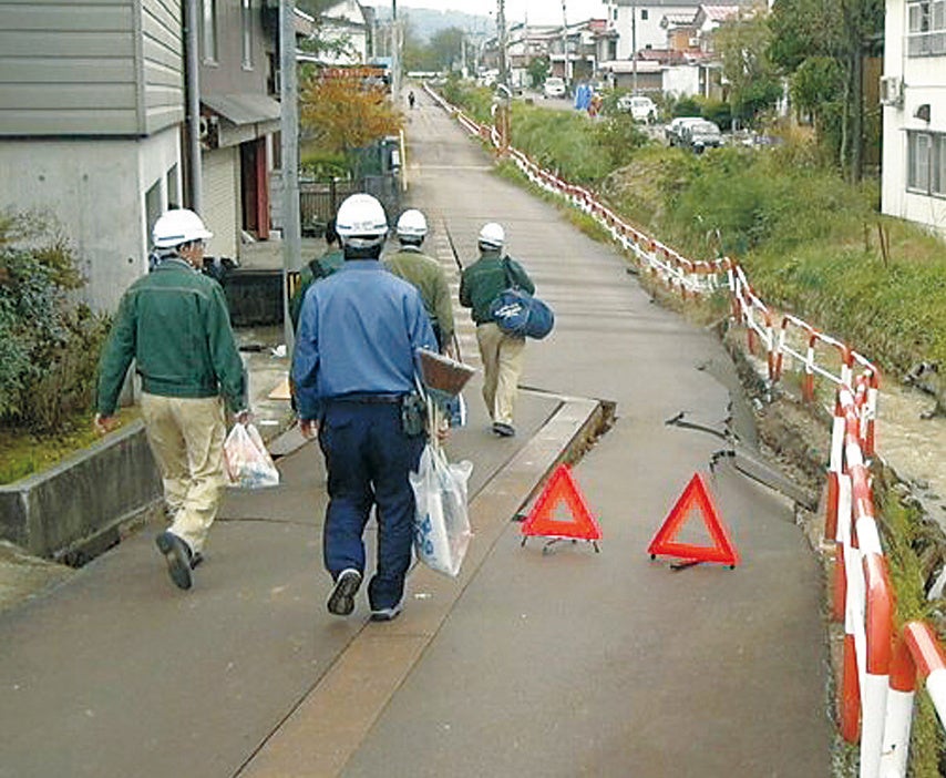 ＜2004年新潟県中越地震における復旧対応の例＞
