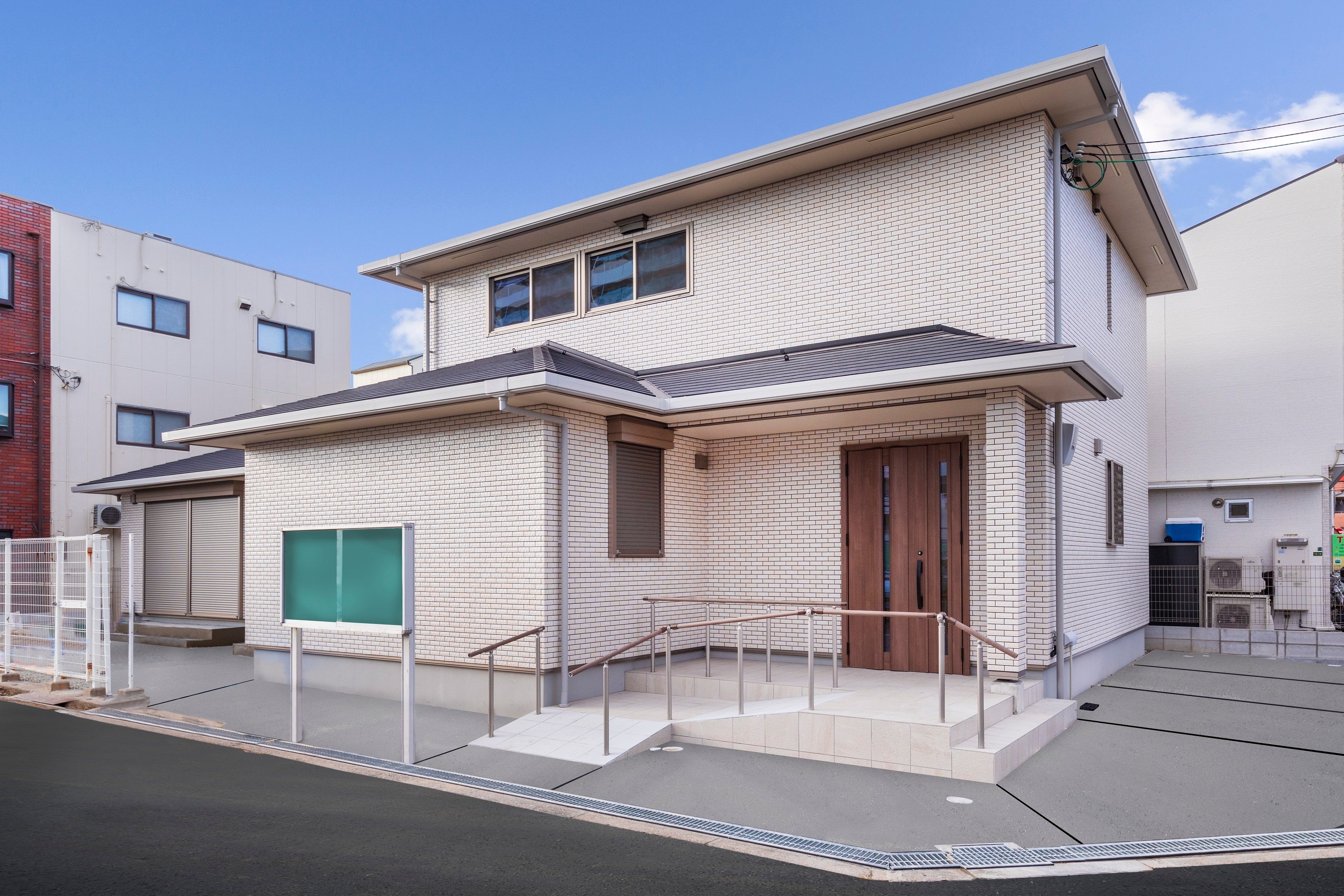 『酉島地域活動協議会　酉島憩いの家』　（大阪市此花区）外観